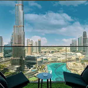 magnificent-homes-stunning-burj-khalifa-and-fountain-view.sharjah-hotels.com/