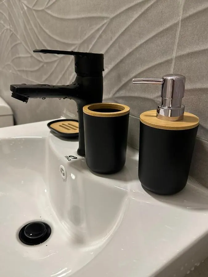 أجنحة الرونق المخدومة Apartment Riyadh