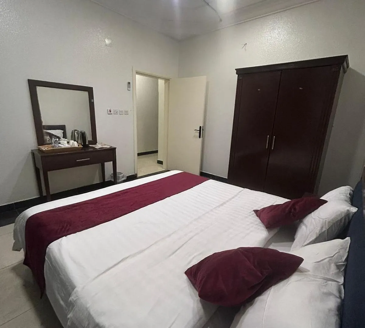 أجنحة الرونق المخدومة Apartment Riyadh